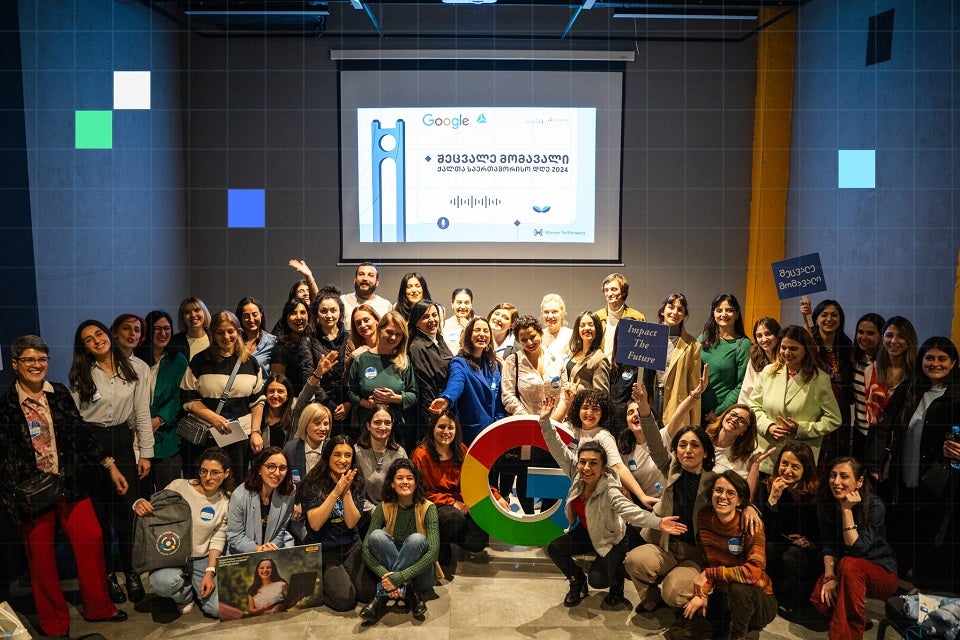 მონაწილეების ჯგუფური ფოტო. ფოტო: Women Techmakers Georgia