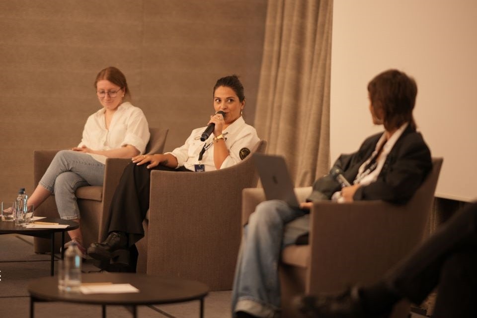 The panel discussion dedicated to the importance of women’s involvement in elections, associated barriers and challenges, and global and local experiences and perspectives. Photo: DataFest Tbilisi