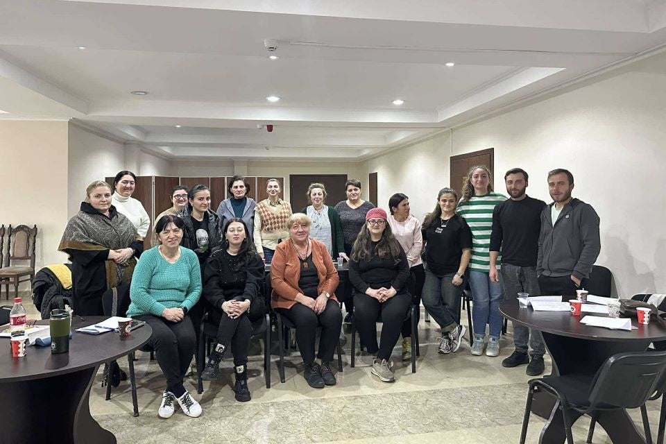 Group photo of the participants of the licensed training courses for personal assistants to persons with disabilities. Photo: The organitation "Kheli khels"