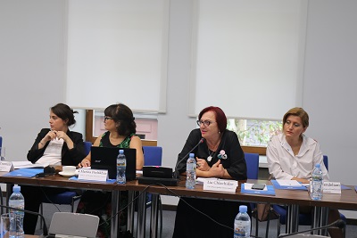 Representatives of the public sector and NGOs discuss the role of women in peace processes